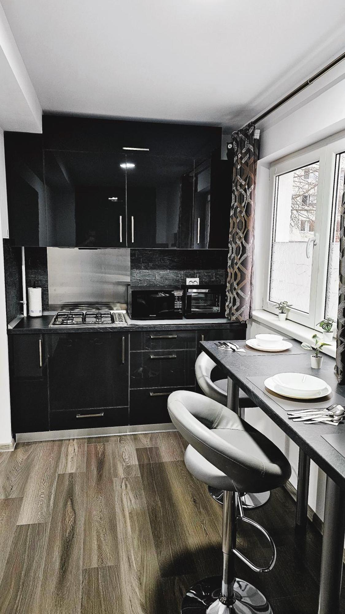 Spoil Yourself With Style, Comfort And Luxury - Tony'S Studios Luxury Pitesti Luaran gambar